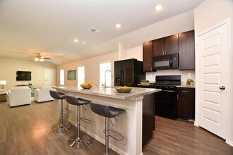 8110 Wollemi Pne Rd in Magnolia, TX - Building Photo - Building Photo