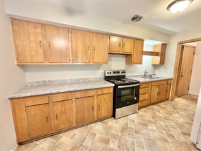 3439 S 26th St, Unit 16 in Milwaukee, WI - Foto de edificio - Building Photo