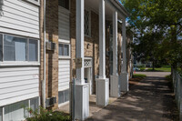 Butler Apartments in Lansing, MI - Foto de edificio - Building Photo