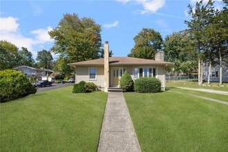 50 Memorial Ave in Johnston, RI - Building Photo - Building Photo