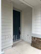 9274 Lone Wolf Cir in Reno, NV - Building Photo - Building Photo