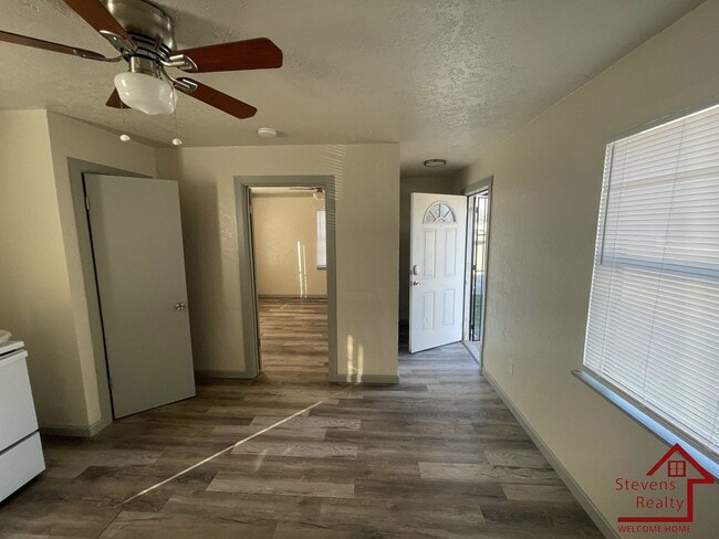 307 SW 19th St in Lawton, OK - Foto de edificio - Building Photo