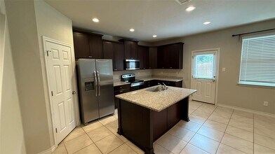 548 Appalachian Trl in Leander, TX - Building Photo - Building Photo