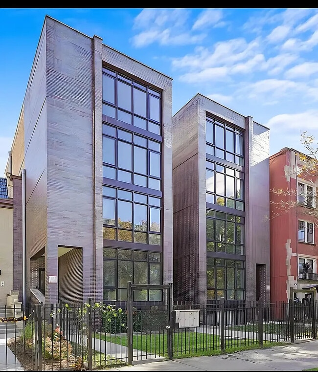 property at 5731 N Winthrop Ave