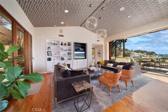 1131 Emerald Bay in Laguna Beach, CA - Building Photo - Building Photo