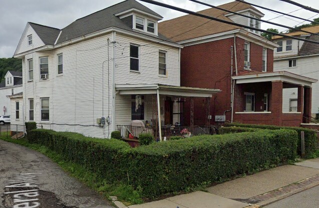 816 7th St in Mckees Rocks, PA - Building Photo - Building Photo