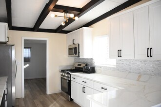 61576 Aberdeen Dr in Joshua Tree, CA - Building Photo - Building Photo