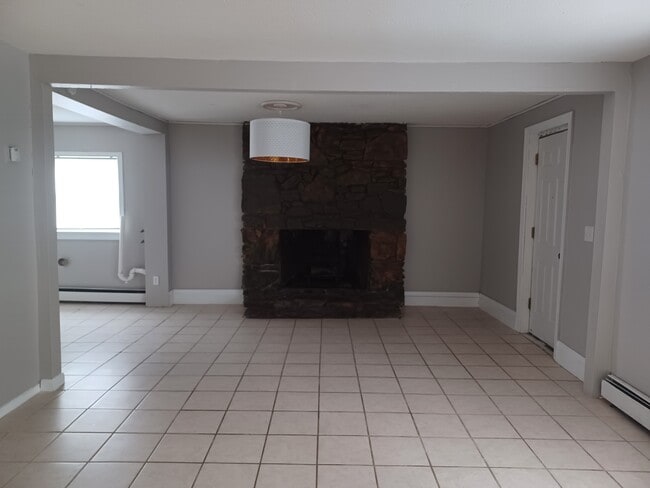 39 Grove St in Plainfield, CT - Building Photo - Building Photo