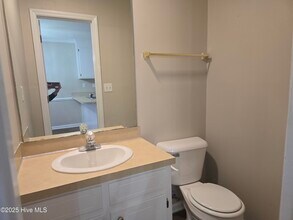 3807 Sterling Pointe Dr in Winterville, NC - Building Photo - Building Photo