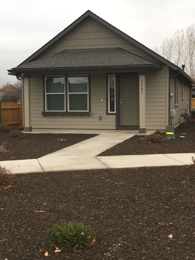 property at 1521 SW 36th Loop