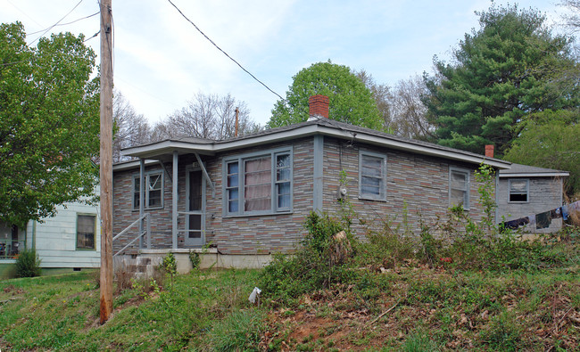 106 4th St in Easley, SC - Building Photo - Building Photo