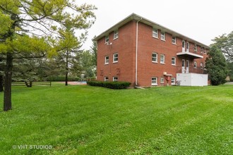 330 Ann St in South Elgin, IL - Building Photo - Building Photo