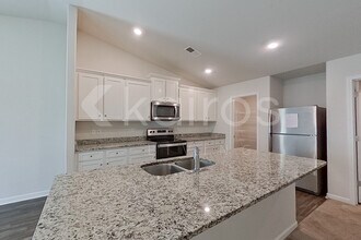 1107 Mission Grass Rd in Gilbert, SC - Foto de edificio - Building Photo