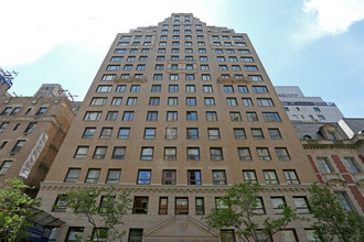 1049 Fifth Ave in New York, NY - Building Photo - Building Photo