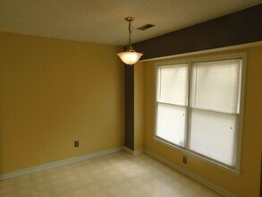 372 Lee Dr in Havelock, NC - Building Photo - Building Photo