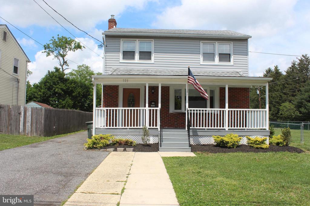 103 Deptford Rd in Glassboro, NJ - Building Photo