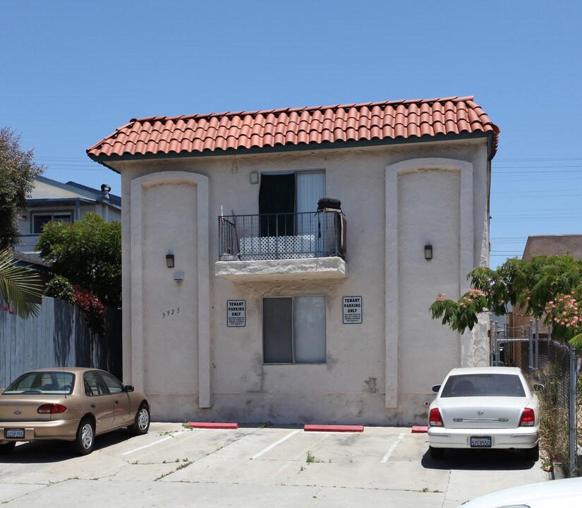 3925 33rd St in San Diego, CA - Building Photo