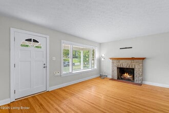 3305 Eagle Pass in Louisville, KY - Building Photo - Building Photo