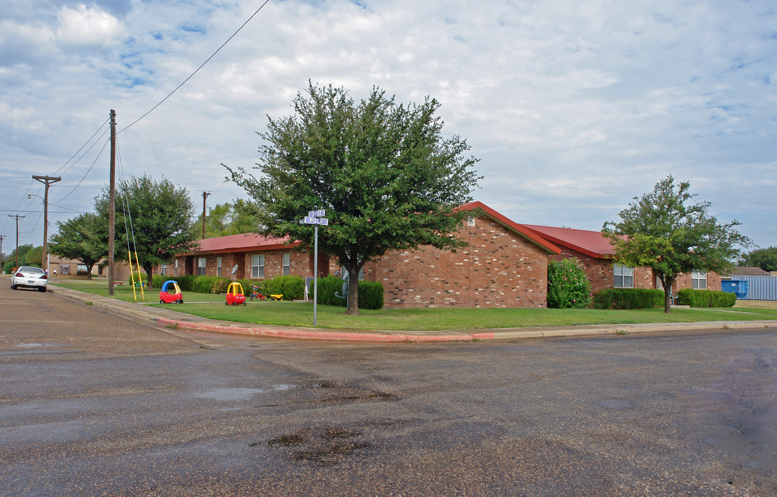 911 3rd Polk St in Lorenzo, TX - Building Photo