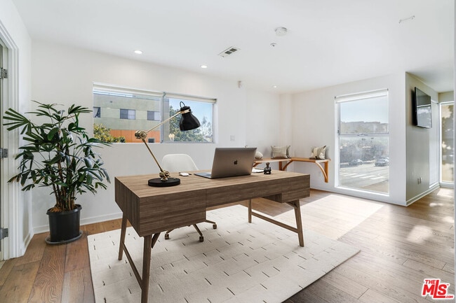 property at 1617 Broadway