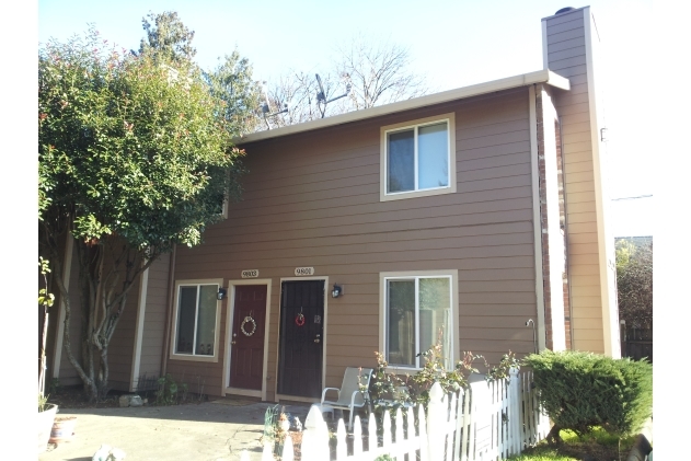 9733-9807 SE Foster Rd in Portland, OR - Building Photo - Building Photo