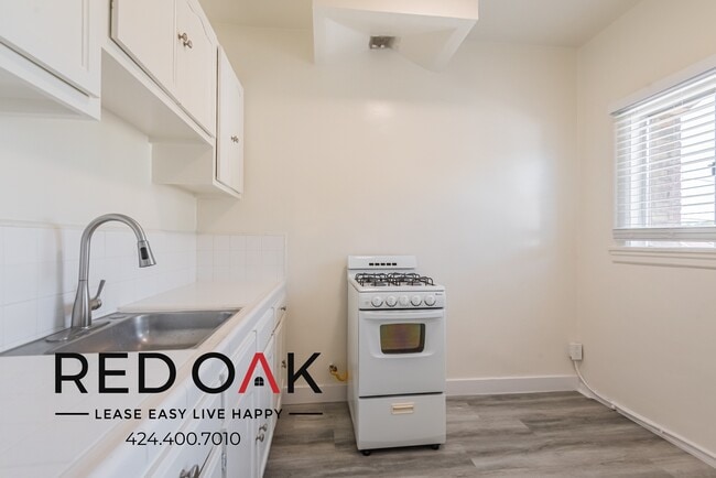 147 Normandie Ave in Los Angeles, CA - Building Photo - Building Photo