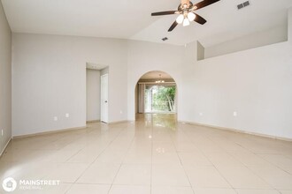 17297 Lee Rd in Ft. Myers, FL - Building Photo - Building Photo