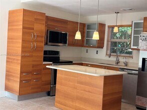 11502 SW 149th Path in Miami, FL - Building Photo - Building Photo