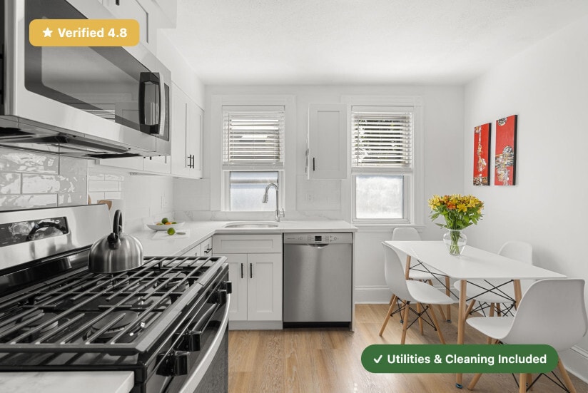 Furnished Bedroom in Jamaica Plain in Boston, MA - Foto de edificio