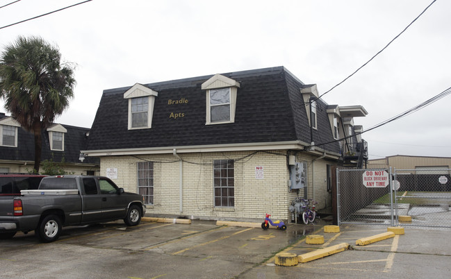 Bradle in Kenner, LA - Foto de edificio - Building Photo