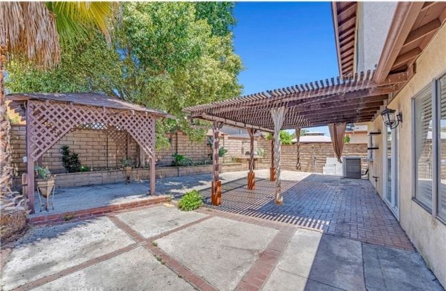 property at 5533 Mission Way
