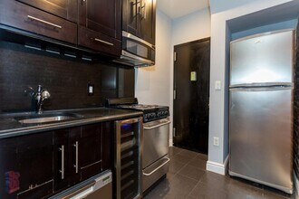 229 1st Ave in New York, NY - Building Photo - Building Photo