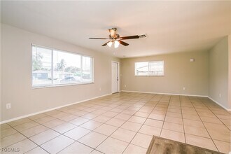 30 Castlebar Cir in Ft. Myers, FL - Building Photo - Building Photo