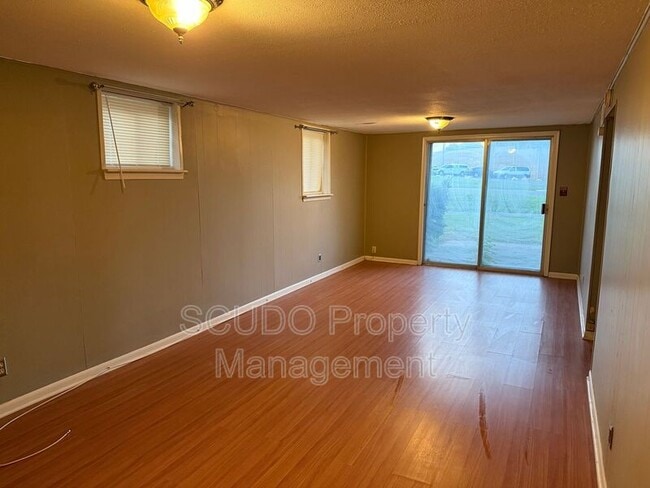 9307 Ballentine St in Overland Park, KS - Building Photo - Building Photo