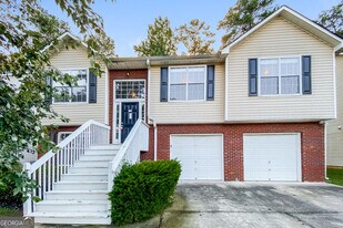 1927 Owens Trail in Rex, GA - Building Photo