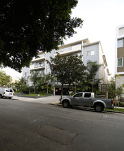 Fuller Apartments in Los Angeles, CA - Building Photo - Building Photo