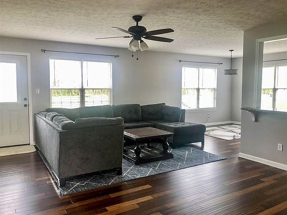 840 Red Clover Ave in Bowling Green, KY - Foto de edificio - Building Photo