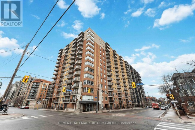 429-429 Somerset St W