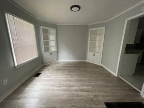 218 S Park Dr in Jackson, MS - Foto de edificio - Building Photo