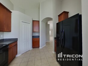 562 Longmill Ln in Orange Park, FL - Building Photo - Building Photo