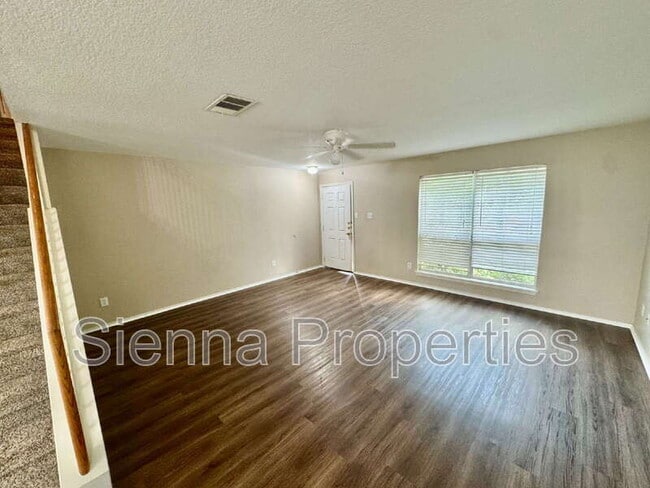 398 Paddington Dr in Kyle, TX - Building Photo - Building Photo