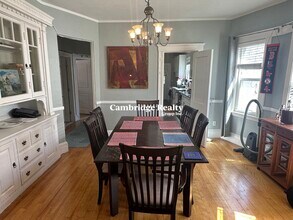 281 Alewife Brook Pky, Unit #2T in Somerville, MA - Foto de edificio - Building Photo