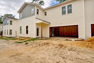 Liberty Landing in Wilmington, NC - Building Photo - Building Photo