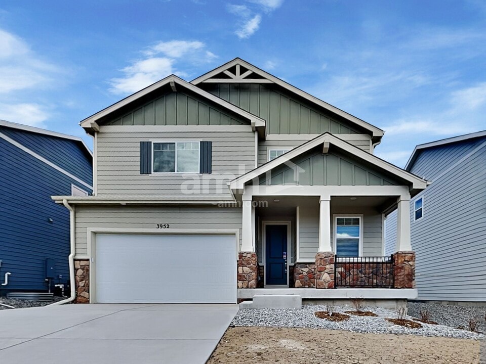 3952 Wyedale Wy in Colorado Springs, CO - Building Photo