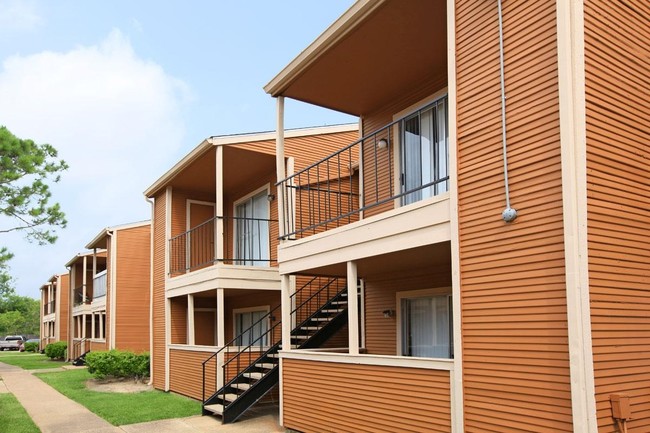 Amritta Apartments in Houston, TX - Building Photo - Building Photo