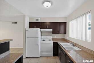 6502 N 17th Ave in Phoenix, AZ - Foto de edificio - Building Photo