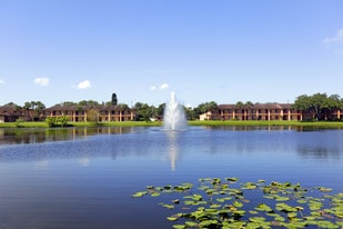 Sandy Lane in Largo, FL - Building Photo