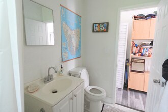 513 Franklin Rd in West Palm Beach, FL - Building Photo - Building Photo