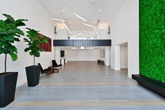 111 SE 1st Ave, Unit 510 in Delray Beach, FL - Building Photo - Building Photo