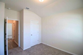 900 Limestone Shls Rd in Austin, TX - Building Photo - Building Photo